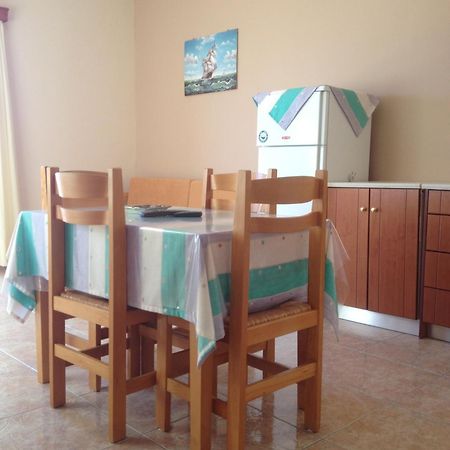 Margarita Αpartments Sea View Apartment Palaiochora Bagian luar foto